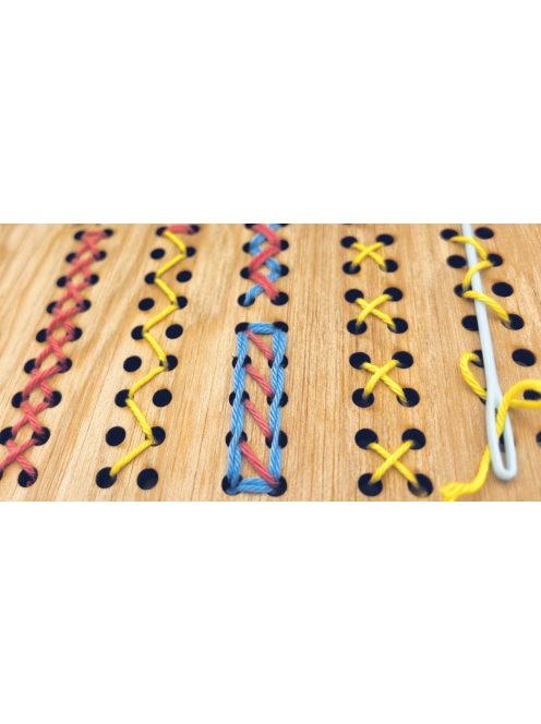 Wooden lacing shapes – MiniDots – Kitten